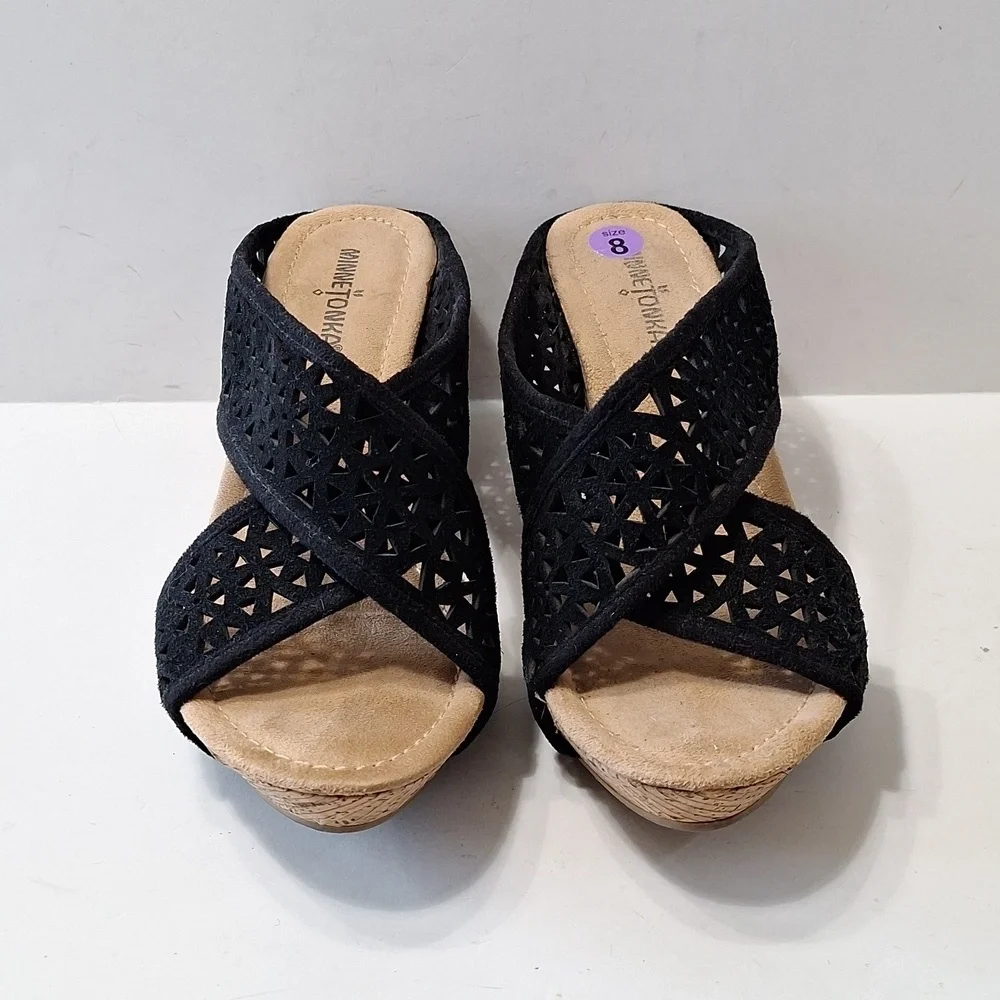 Minnetonka Black Tan Bohemian Lainey Boho Cut Out Suede Wedge Sandals Size 8